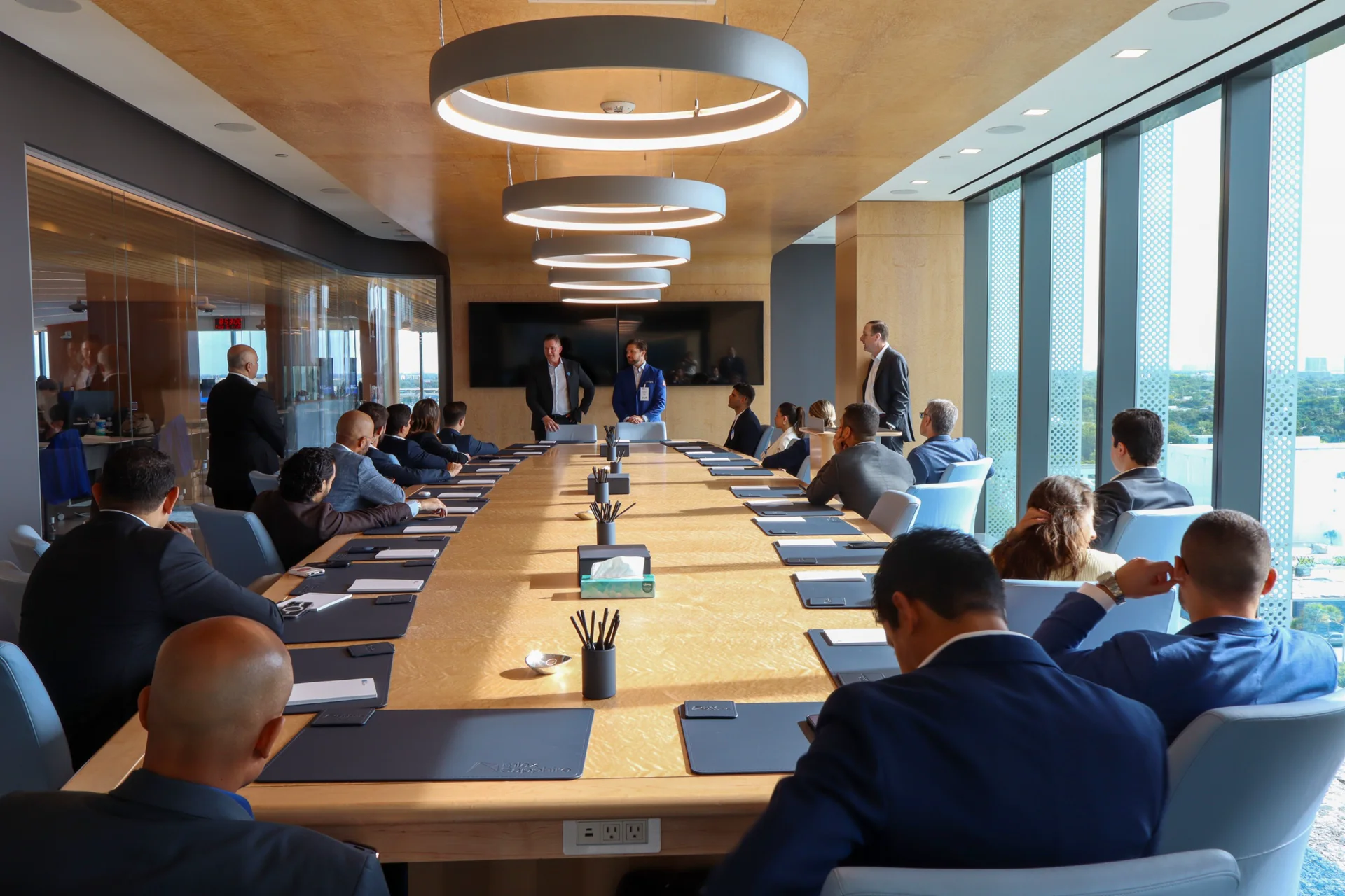 Reunião do grupo na MIAX